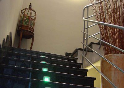 hotel_midama_escaleras